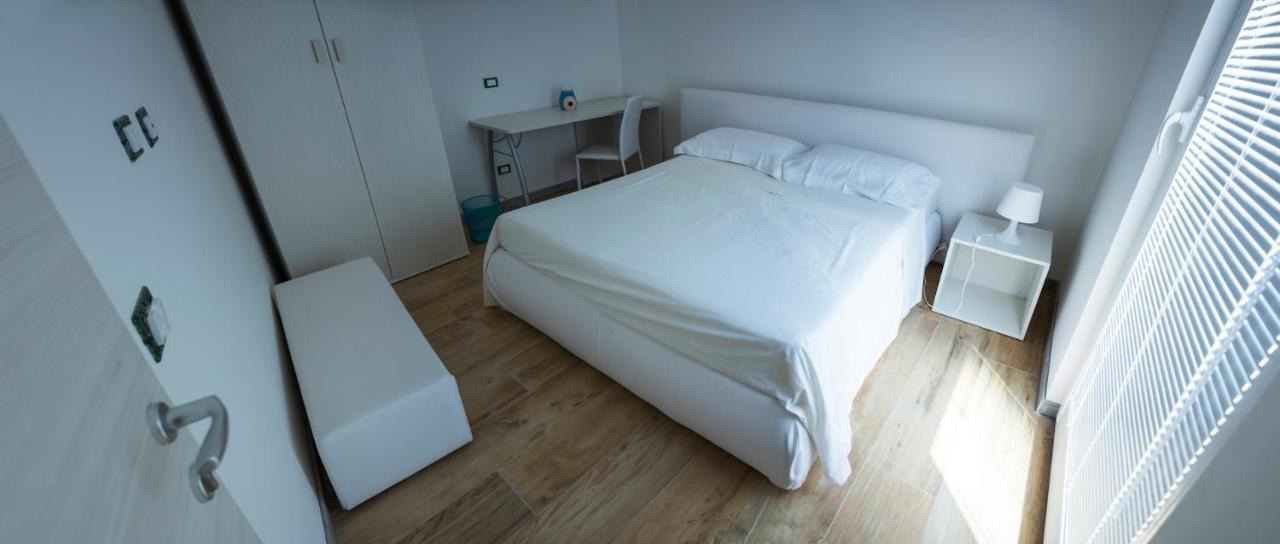 La Casa Di Penelope B&B E Noleggio Bici Elettriche Ispica Eksteriør bilde